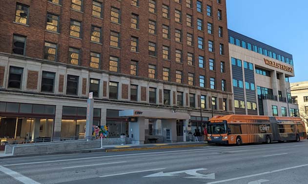 Omaha’s BRT downtown at the 19th and Douglas stop.