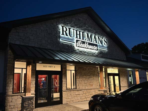 Ruhlman's exterior at night