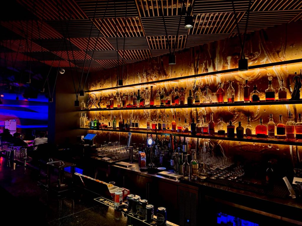 Jewell bar