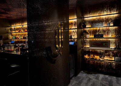 Jewell bar