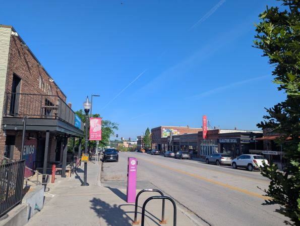 A view of Farnam Street in Midtown's Blackstone District by Eric Miller