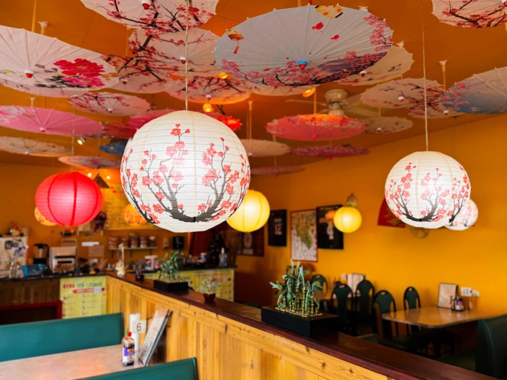 Vietnamese Restaurant interior decor