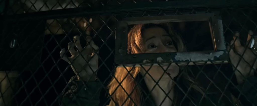 Camille Sullivan as Mia