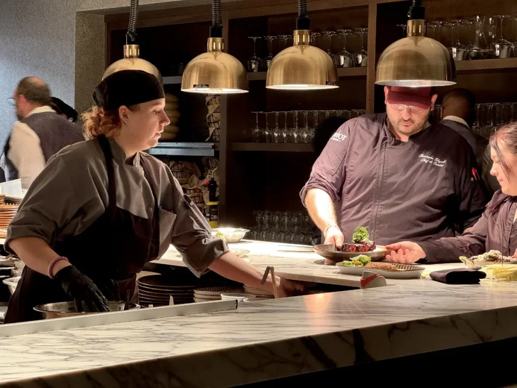 Pivot Prime Expediting station