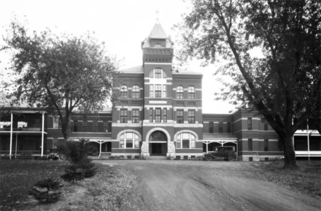 Front of the old county hospital building.