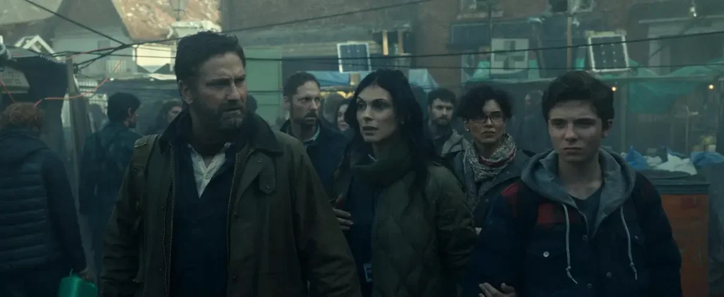 Gerard Butler as John, Morena Baccarin as Allison and Roman Griffin Davis as Nathan