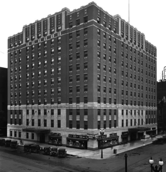 1929 photo of the new Paxton Hotel