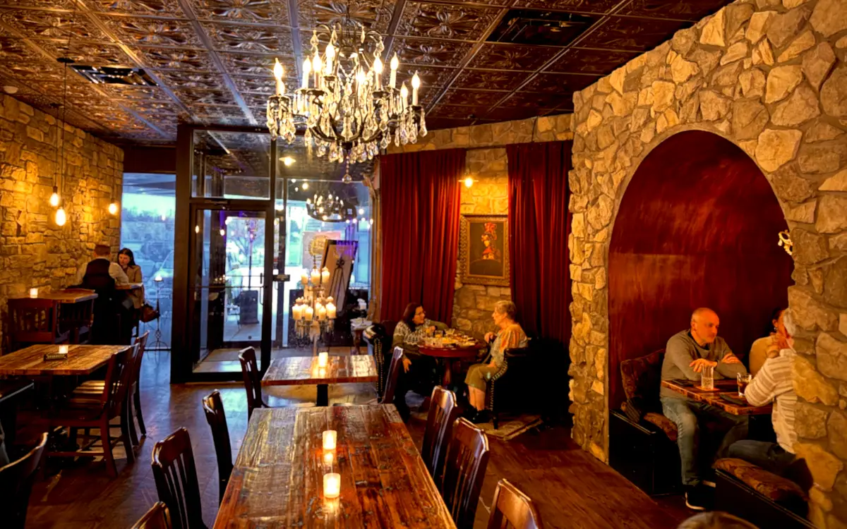Barroco Wine Bar Mixes Old-World Romance & Great Cocktails