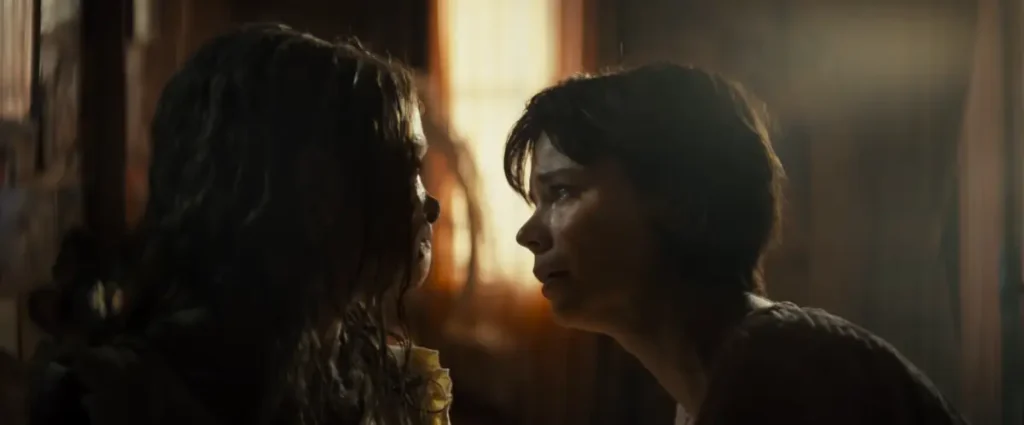 Natalie Grace as Katie Cannon and Laia Costa as Larissa Cannon