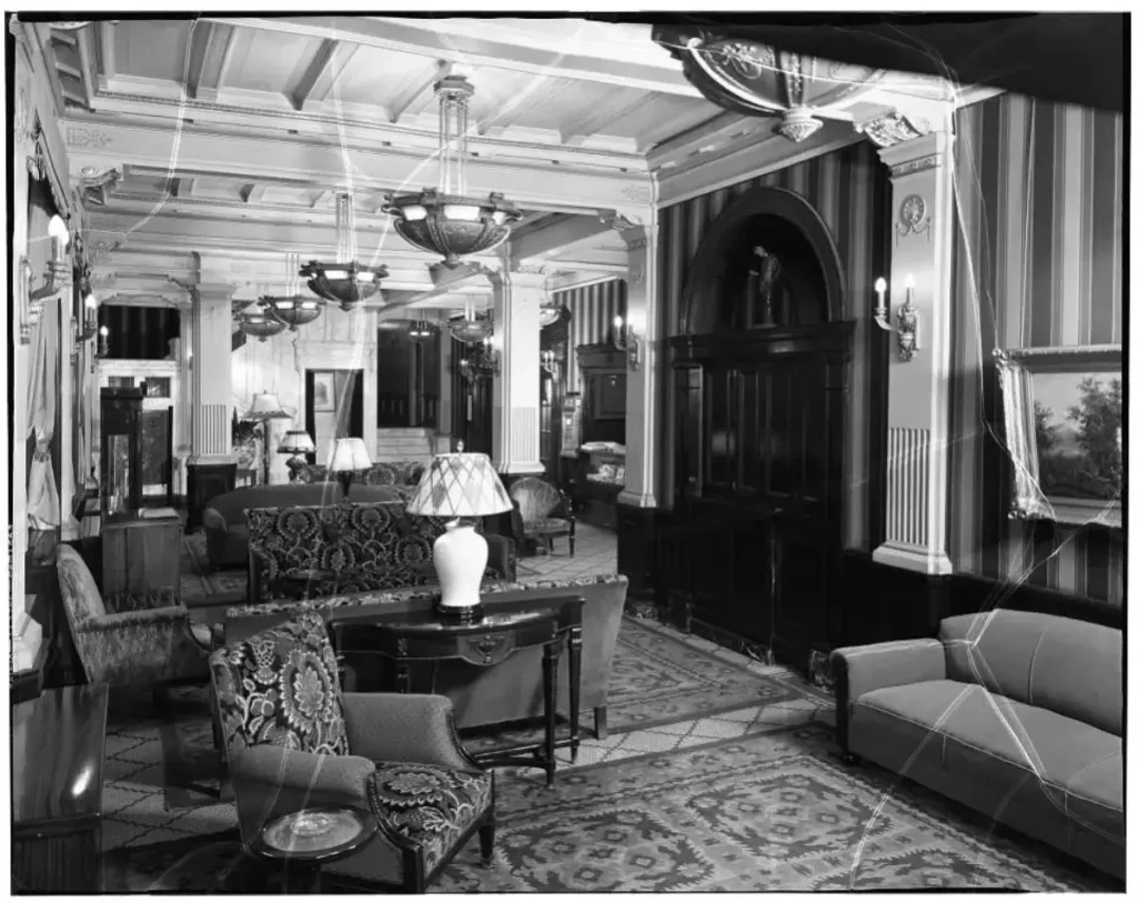 1935 photo of the lobby inside the Blackstone Hotel