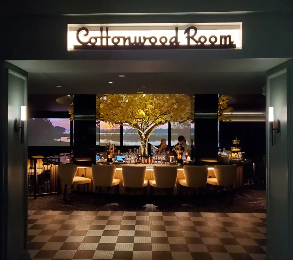 Photo of the Cottonwood Room lounge inside the Cottonwood Hotel